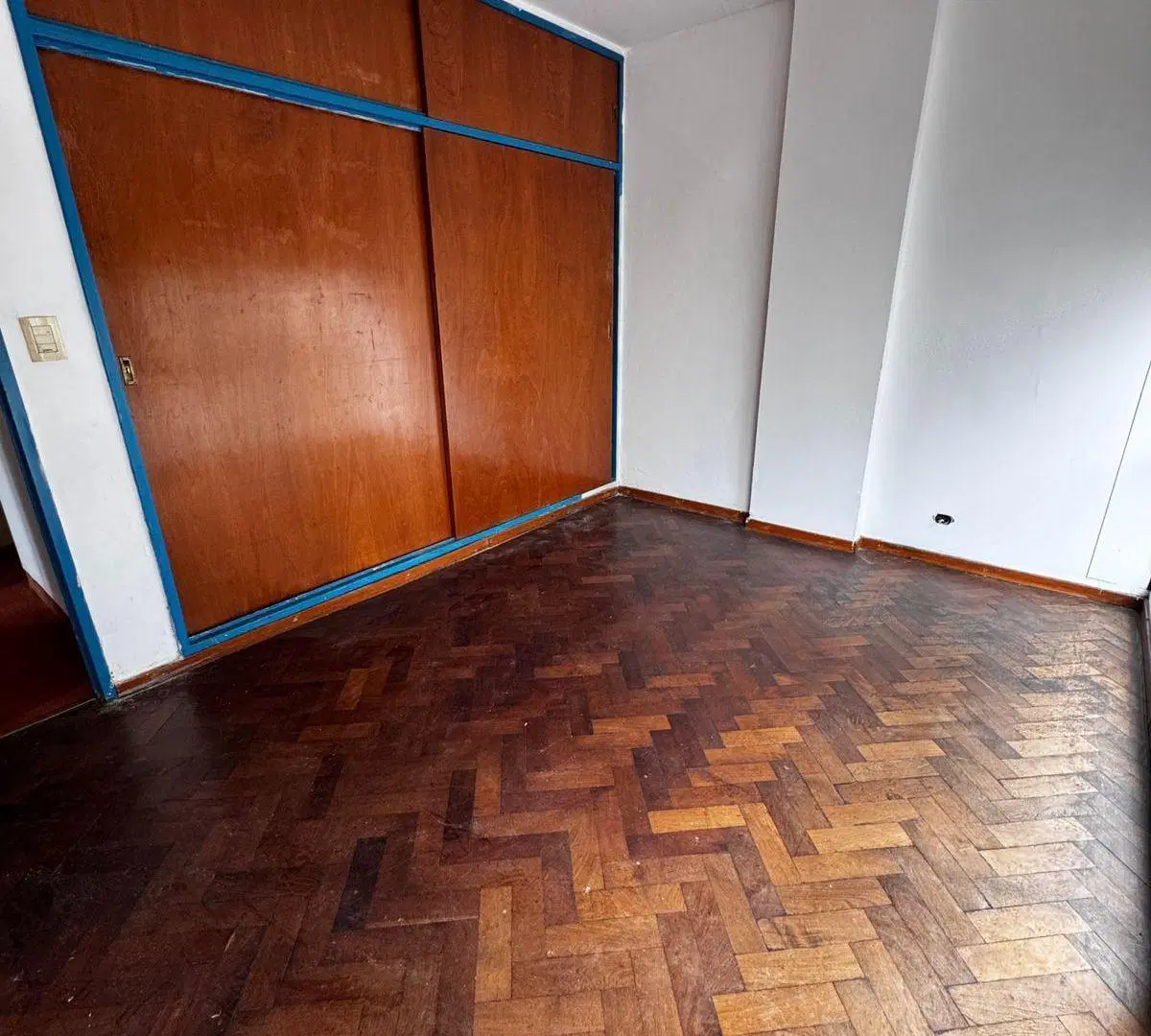 Departamento de categoría en venta - Esquina Colón y Tucumán - 4 Dormitorios 4