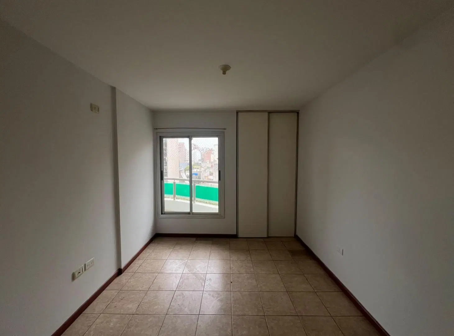 ALQUILER DEPARTAMENTO UN DORMITORIO FRENTE CAÑADA 4
