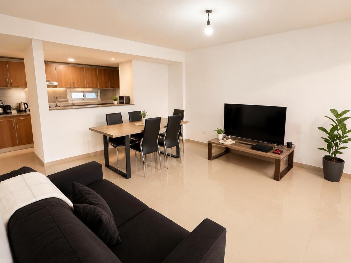 Foto de Departamento en Jardines del Boulevard en venta - 2 Dormitorios 2 Baños, imagen 2