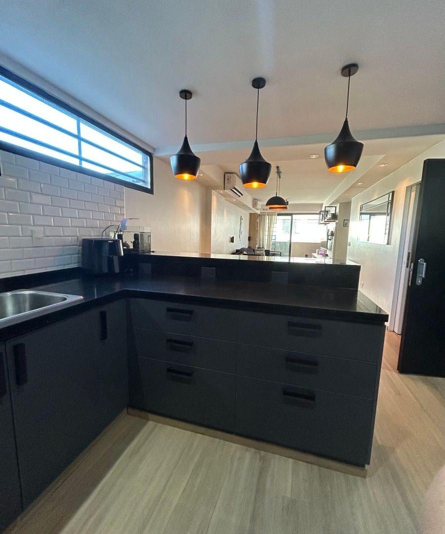 Foto de Departamento nuevo 3 ambientes GRAN PATIO con parrilla, imagen 2
