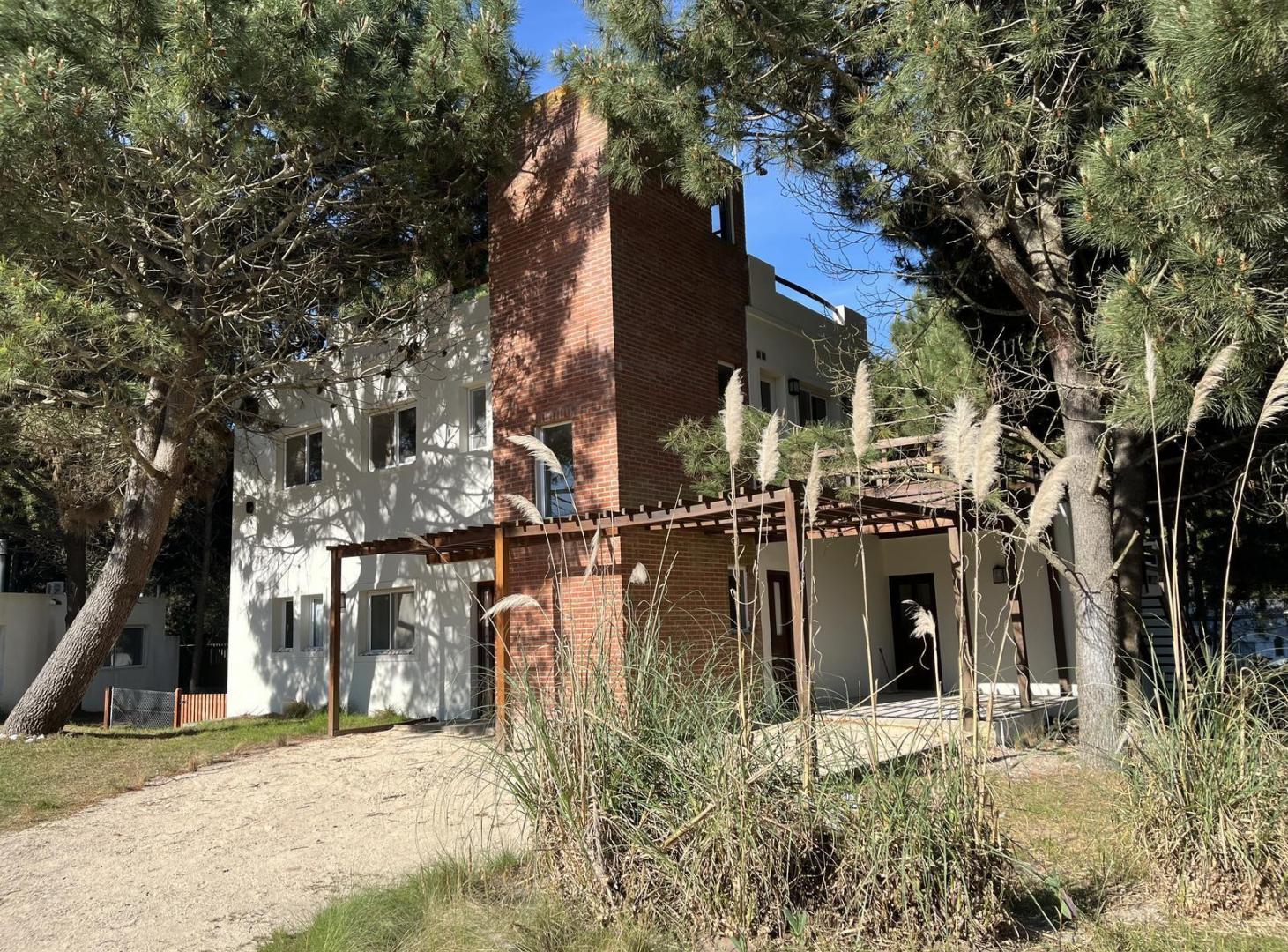 Casa en Venta en Costa Esmeralda, Barrio Residencial I