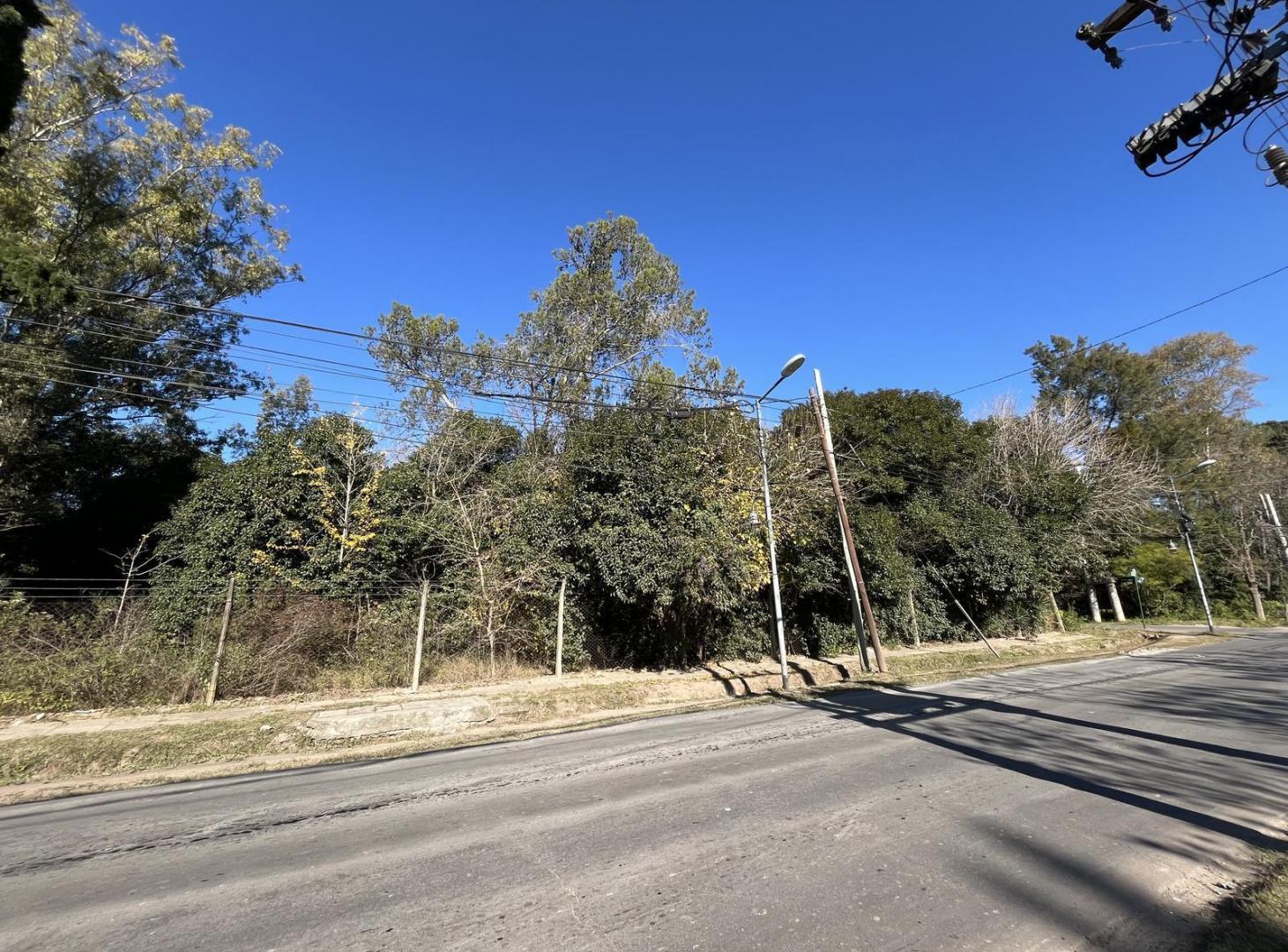 Terreno grande en venta sobre Av Chilavert , Benavidez