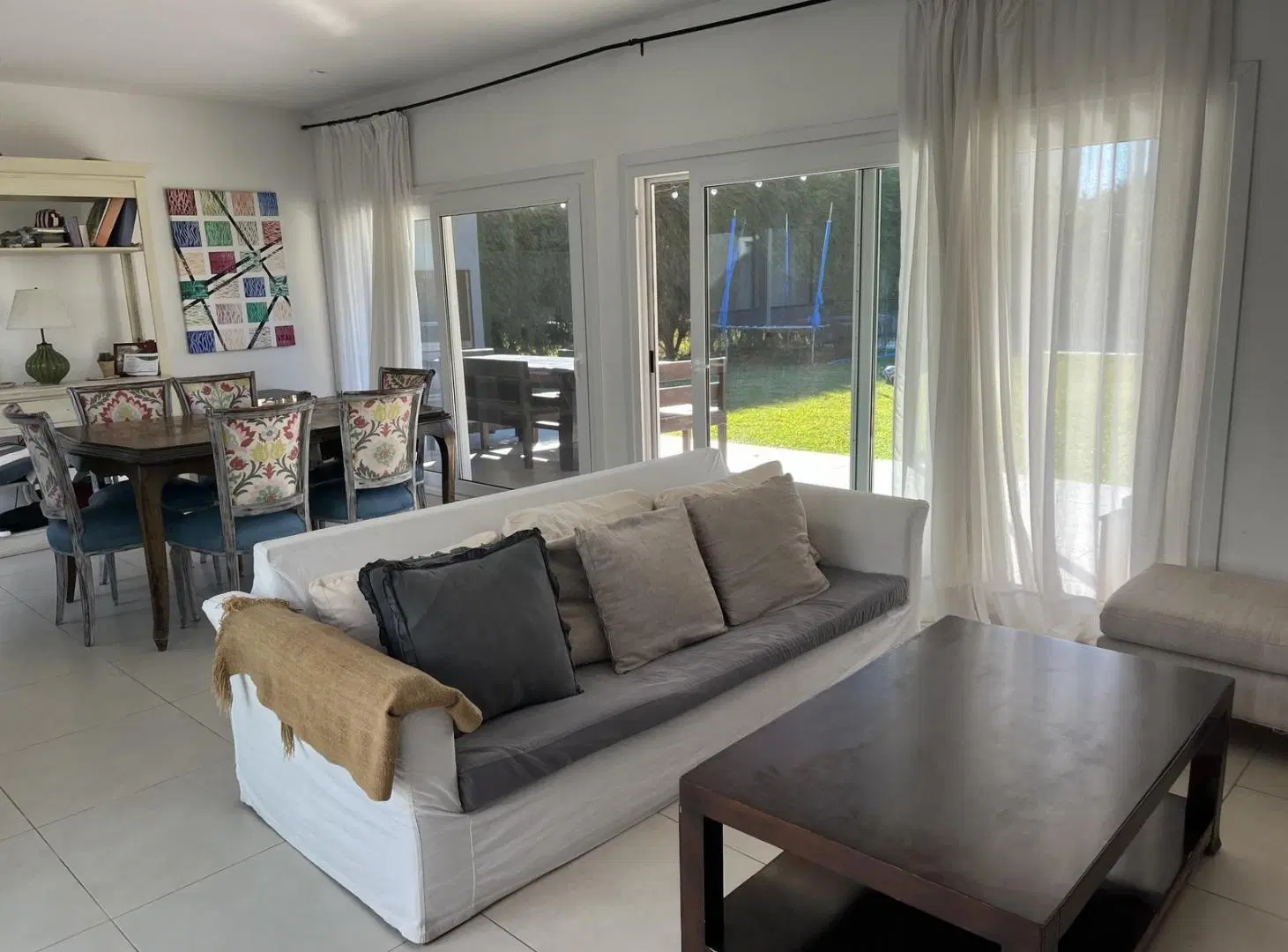 Casa en venta en el mejor barrio de El Canton 4