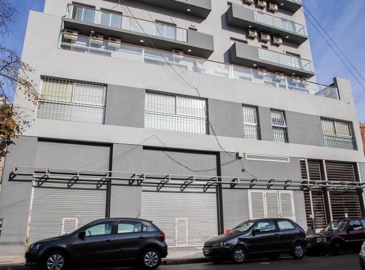 Venta departamento 2 ambientes Quilmes centro -APTO CREDITO- 1