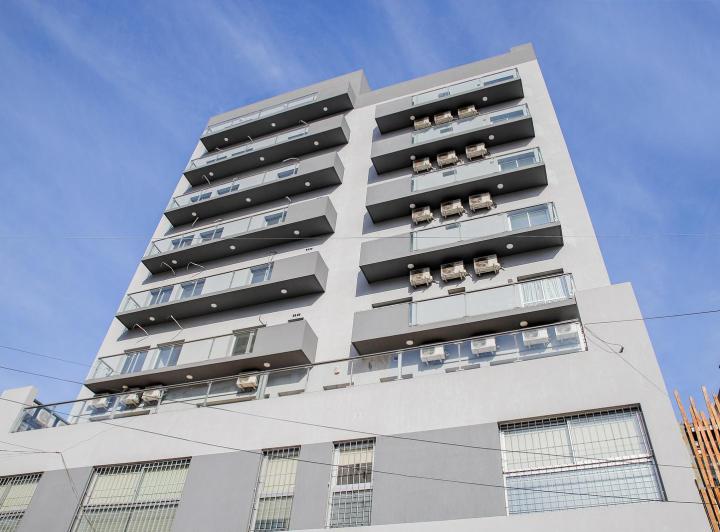 Venta departamento 3 ambientes en Quilmes centro -APTO CREDITO- 2