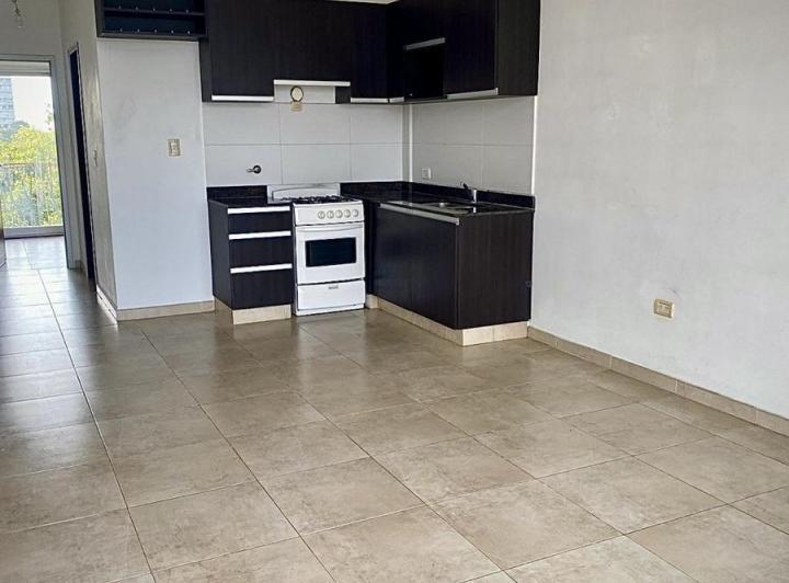 VENTA DEPTO. 2 AMB. BERAZATEGUI CENTRO 2