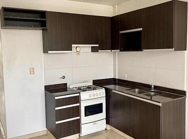 VENTA DEPTO. 2 AMB. BERAZATEGUI CENTRO 3