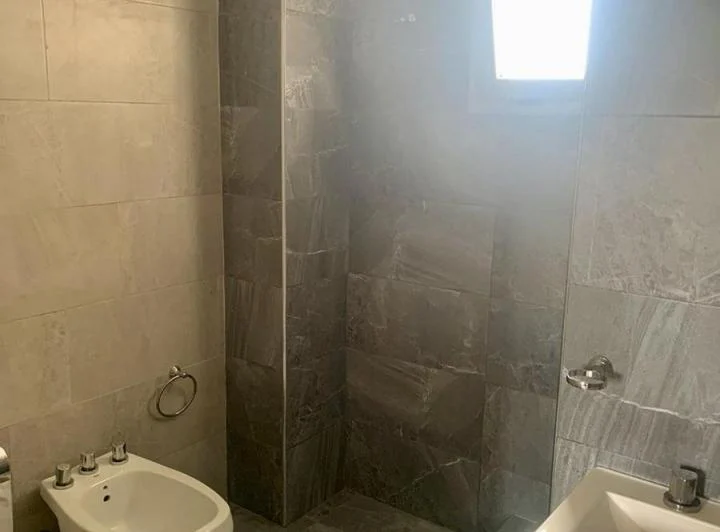 VENTA DEPTO. 2 AMB. BERAZATEGUI CENTRO 3