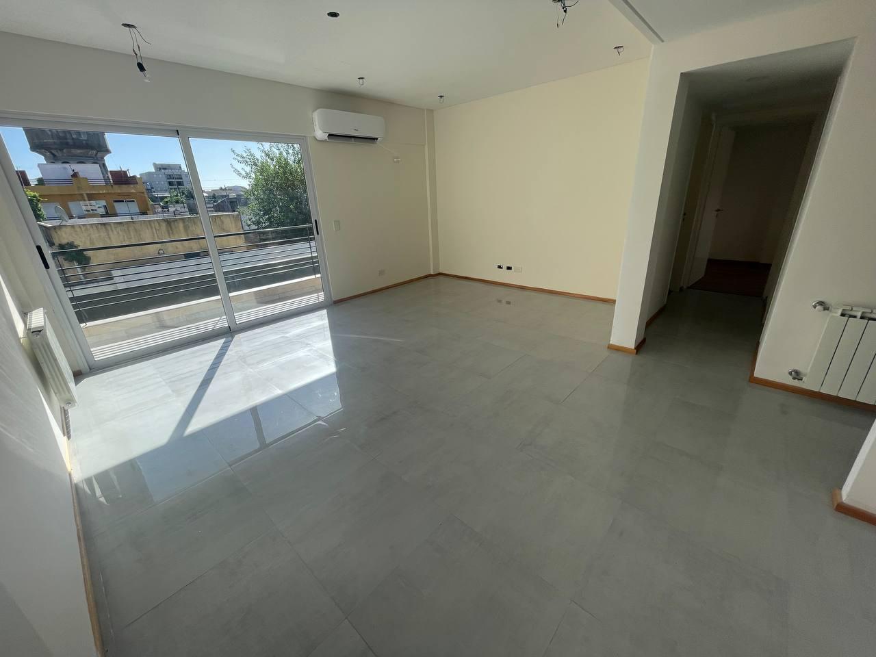 VENTA DEPARTAMENTO 3 AMBIENTES CON COCHERA QUILMES