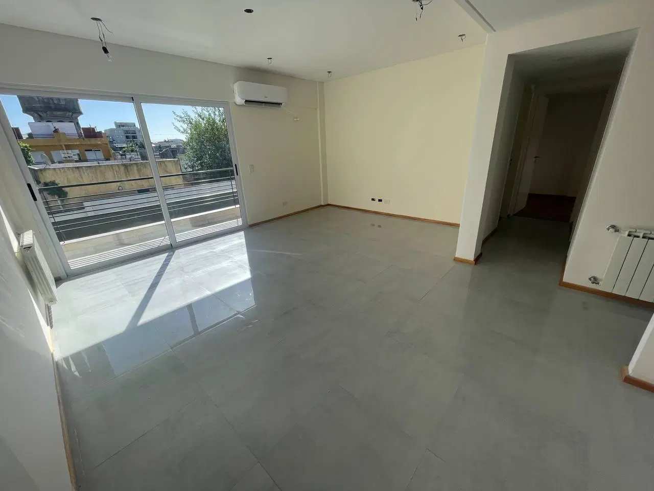 VENTA DEPARTAMENTO 3 AMBIENTES CON COCHERA QUILMES 3