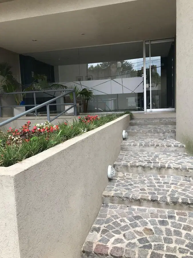VENTA DEPARTAMENTO TIPO LOFT 2 AMB BERNAL C/COCHERA 3