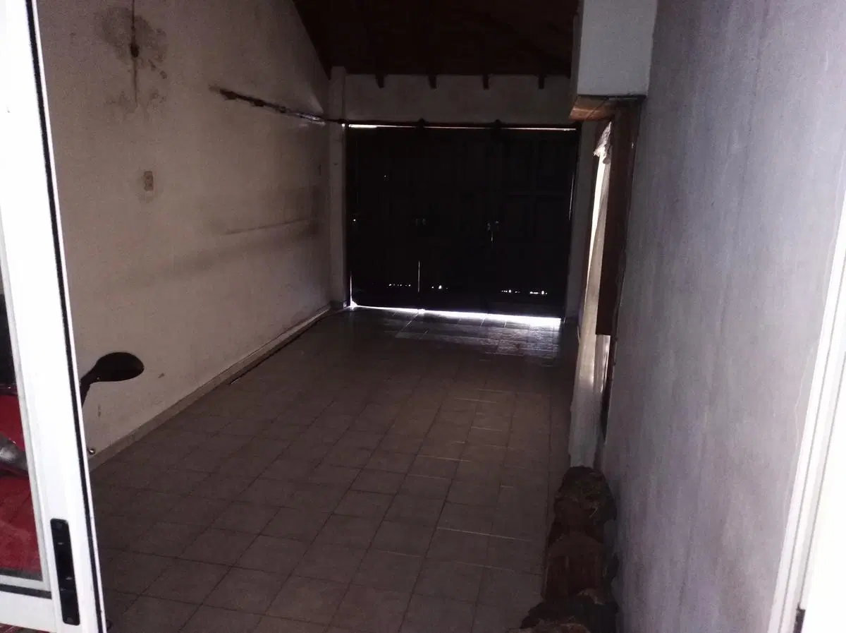 VENTA DE CASA DE 4 AMBIENTES CON PILETA EN QUILMES - APTO CREDITO 2