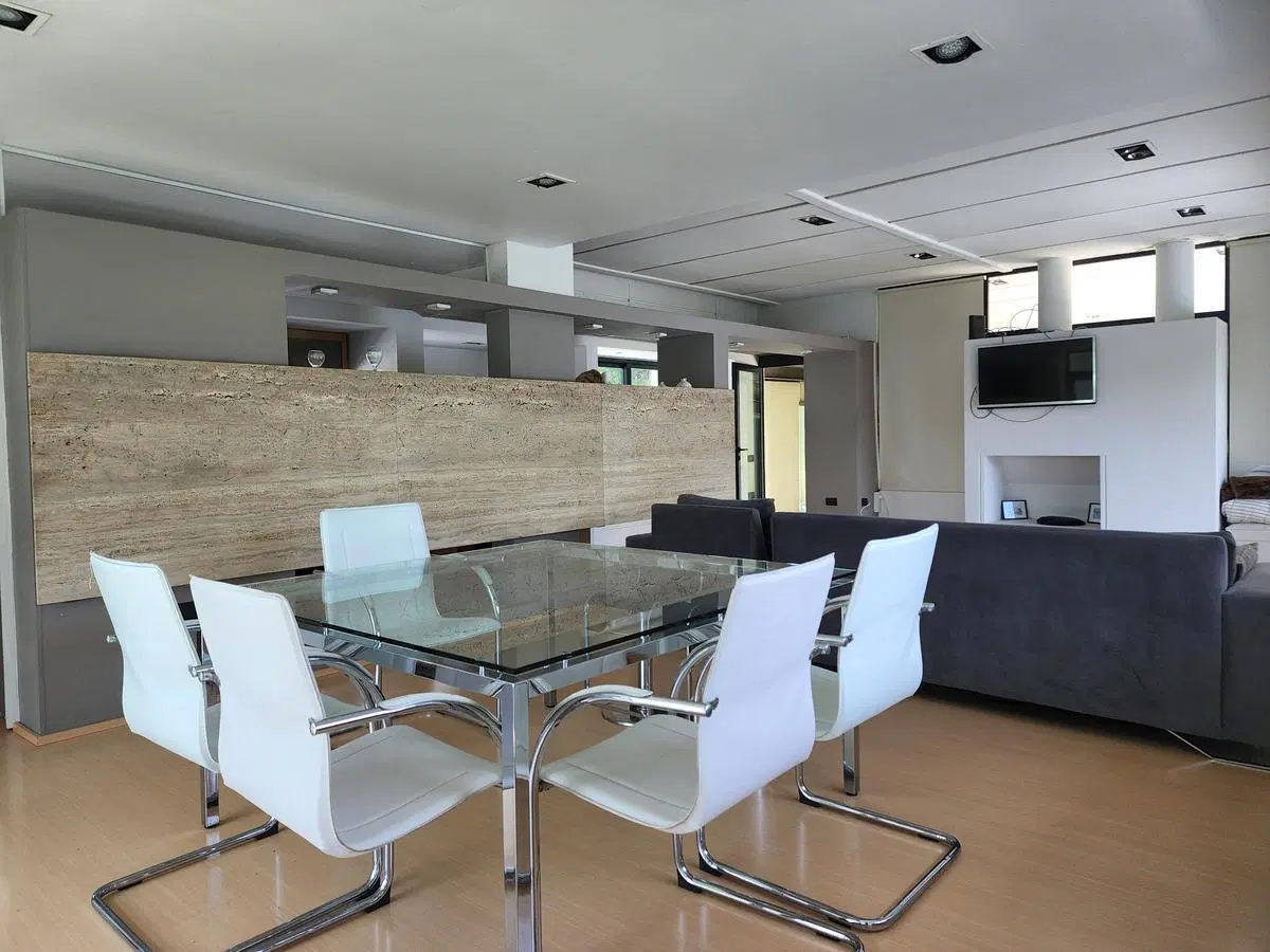 VENTA DE CASA 5 AMB. CON PILETA - B° El Molino - Abril - CONSULTAR FORMA DE PAGO 2