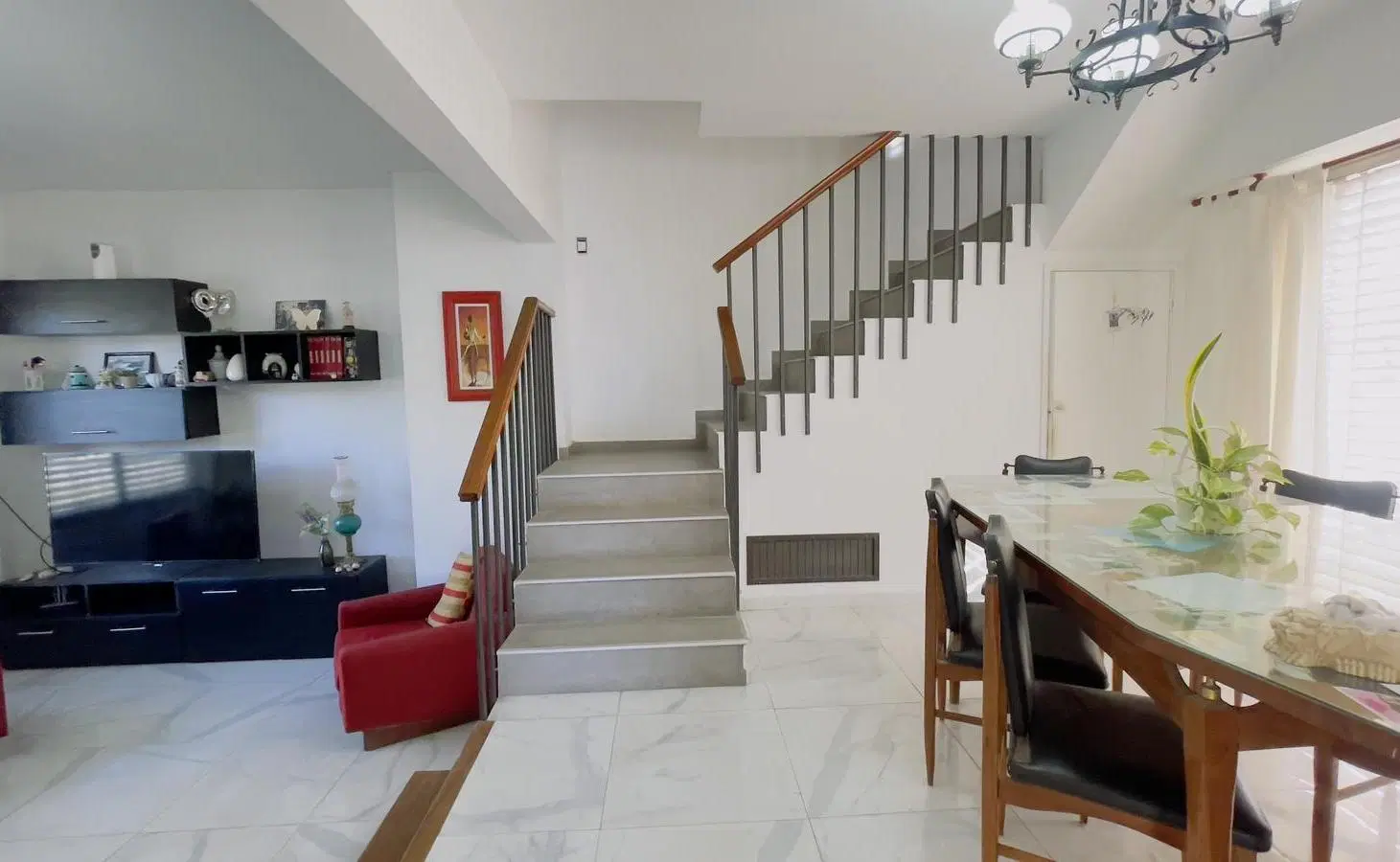 Venta de casa 5 ambientes con cochera en Quilmes 5
