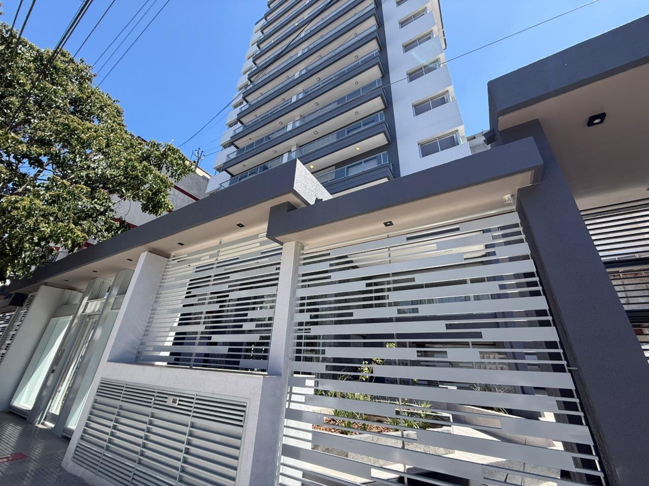VENTA DEPARTAMENTO 2 AMBIENTES A ESTRENAR CON AMENITIES Y COCHERA EN QUILMES CENTRO