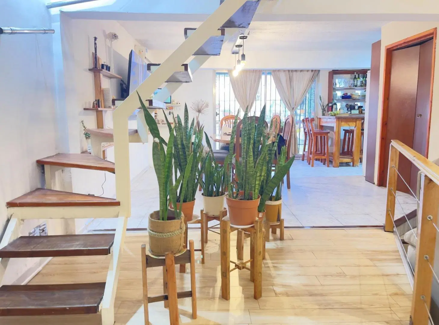 Venta de casa 3 ambientes con cochera apto crédito en Berazategui centro 1