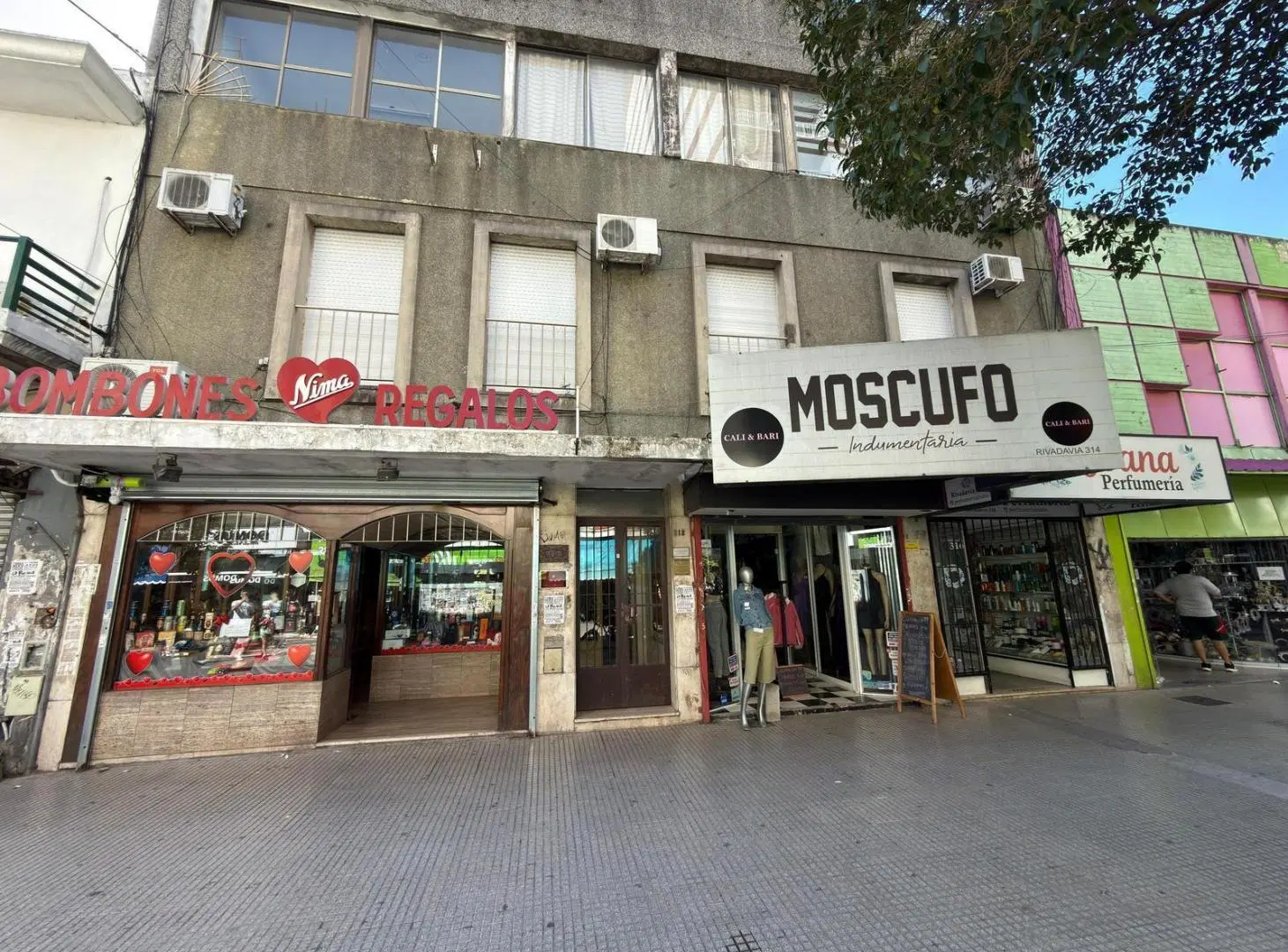 VENTA DE LOCALES, VIVIENDA Y OFICINAS EN QUILMES CENTRO - OPORTUNIDAD DE INVERSION 4