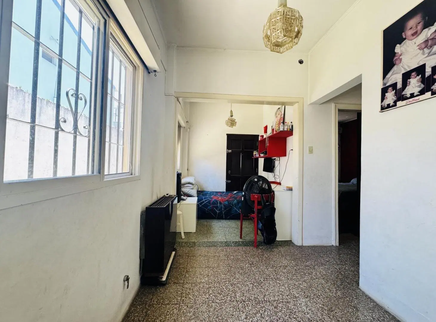 Venta de Casa 3 ambientes con cochera y patio en Berazategui 4