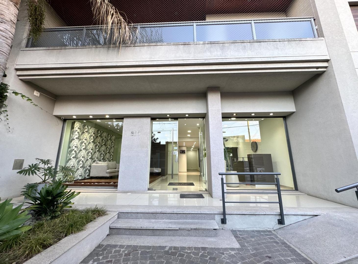 Venta de Semipiso con cochera, bauleras y amenities en Berazategui centro
