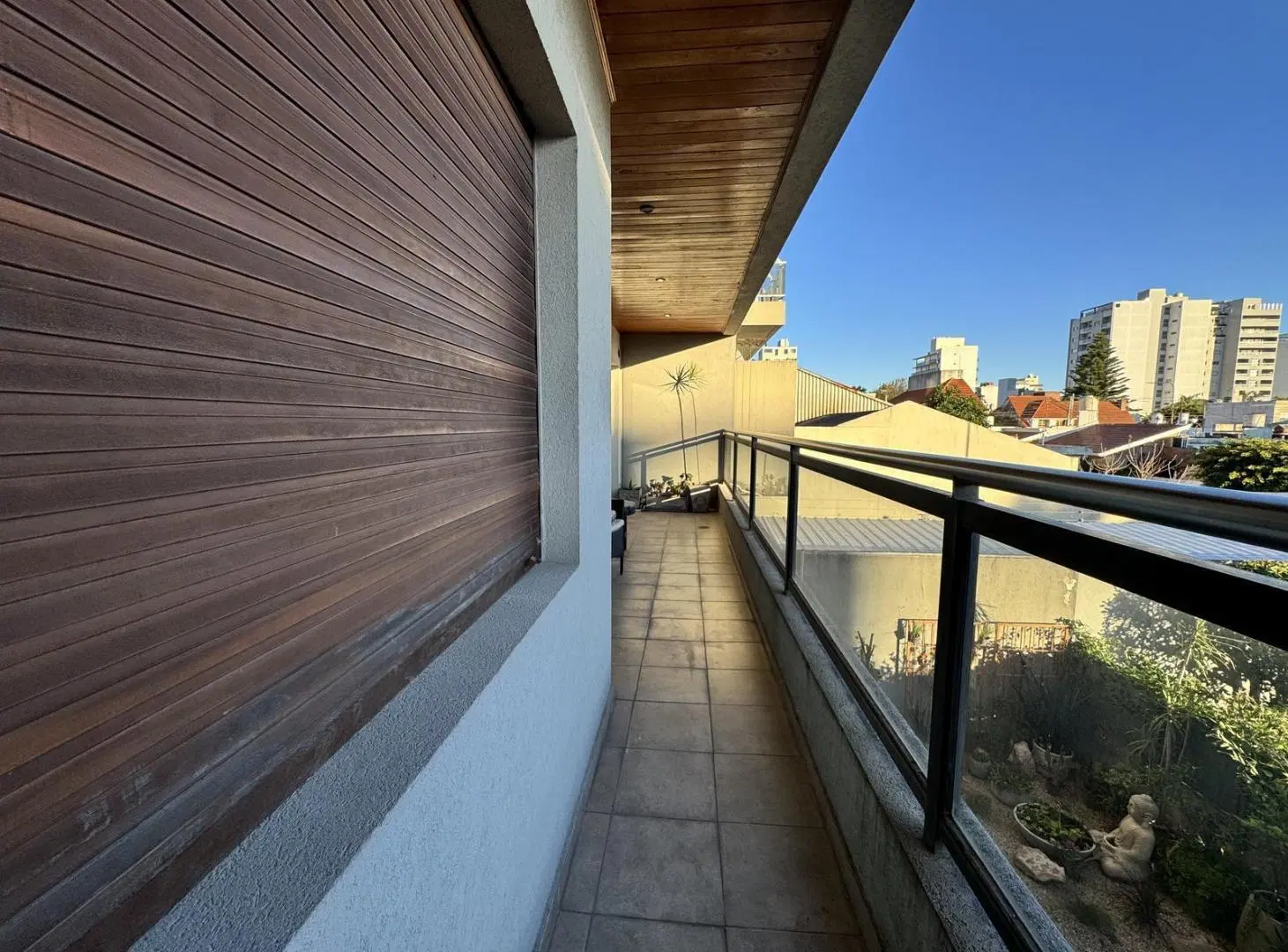 Venta de Semipiso con cochera, bauleras y amenities en Berazategui centro 4