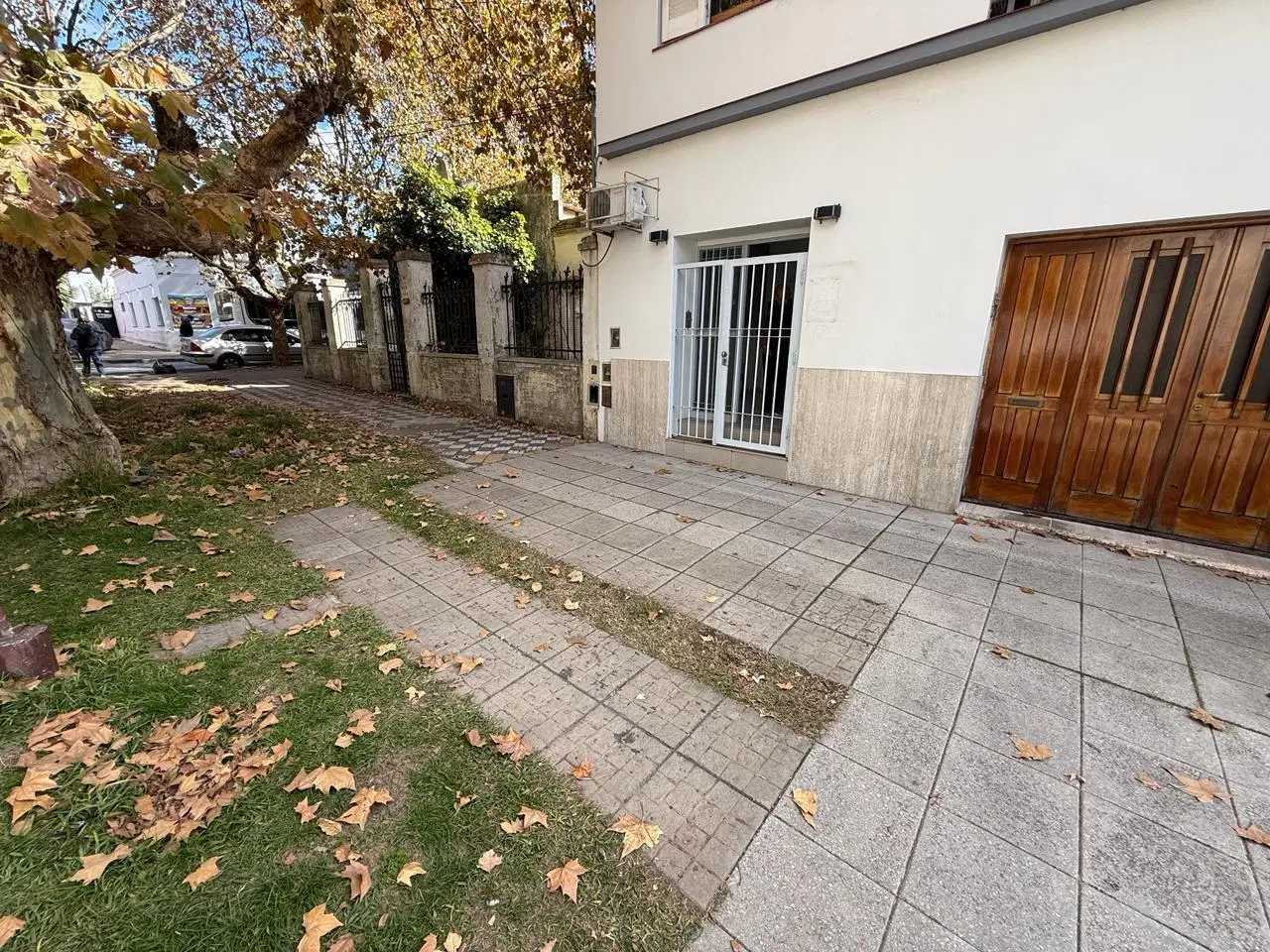 ALQUILER OFICINA IDEAL CONSULTORIO EN QUILMES 4