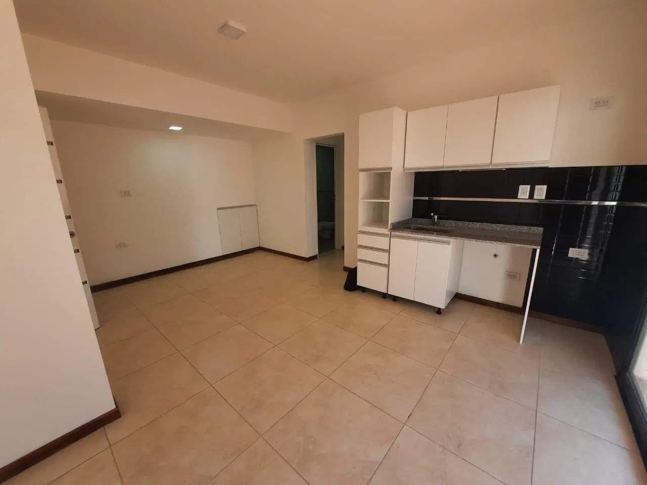 VENTA DEPARTAMENTO 2 AMBIENTES EN QUILMES A ESTRENAR. 5