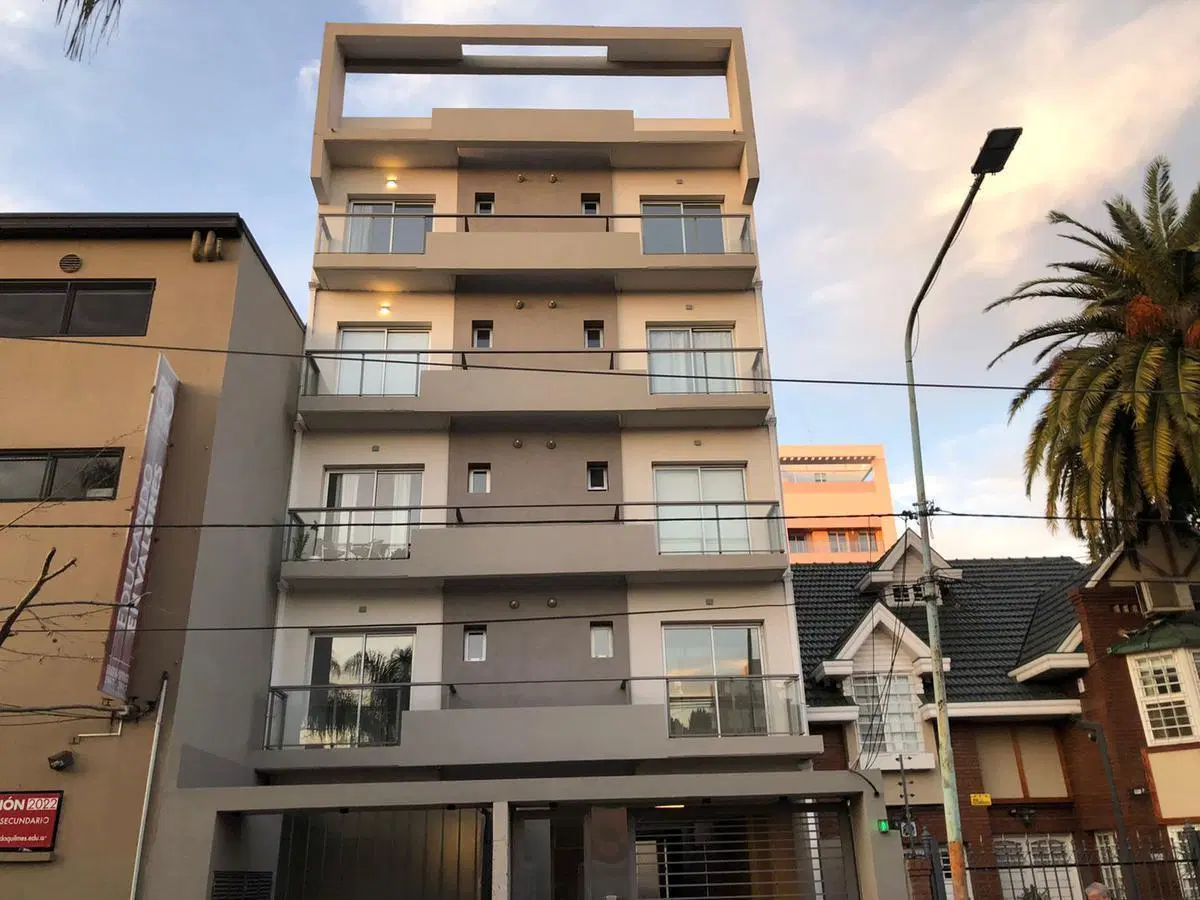 ALQUILER/VENTA DEPARTAMENTO  2 AMBIENTES ZONA PLAZA CONESA QUILMES 5
