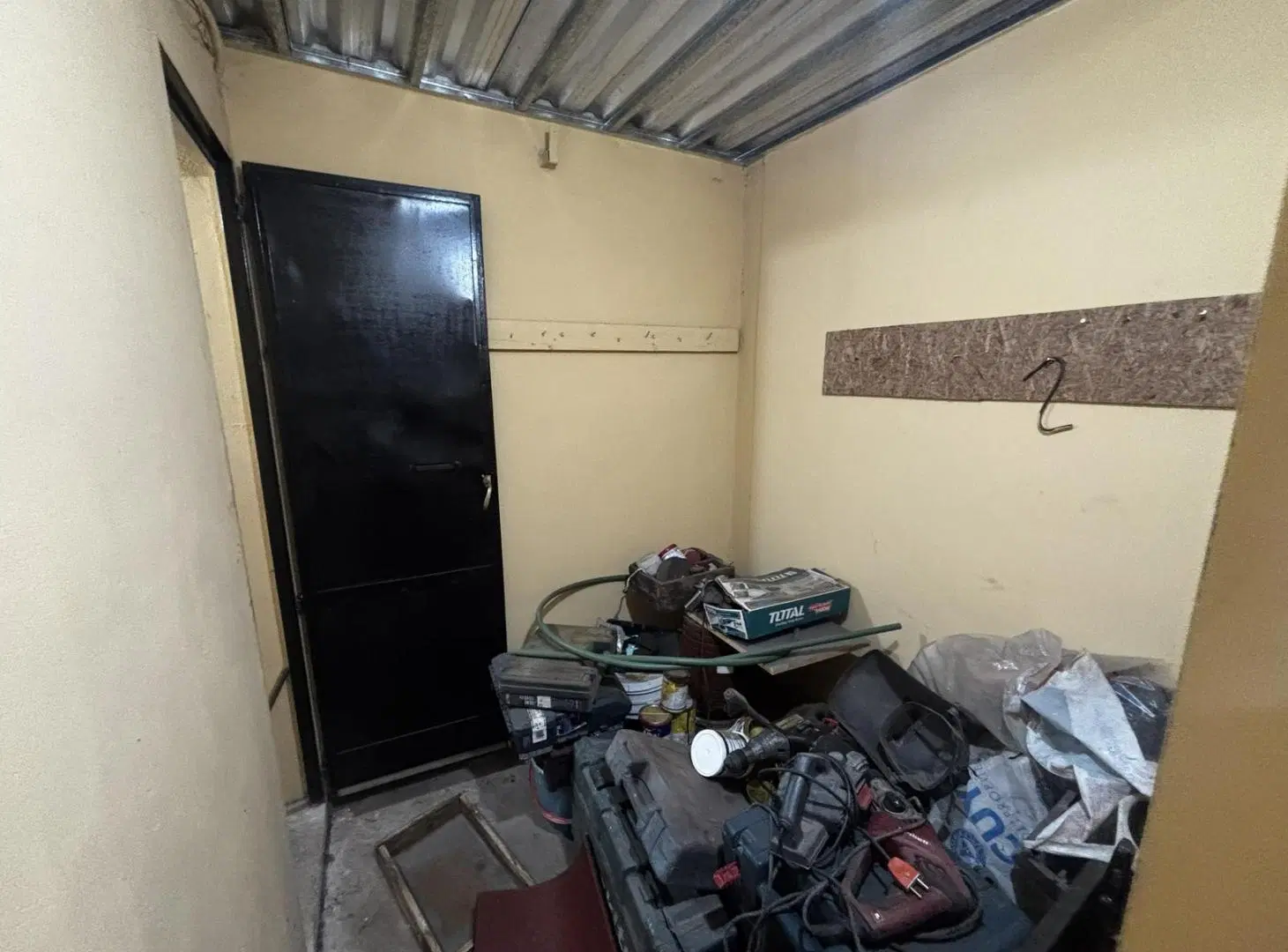 VENTA GALPON CON 2 VIVIENDAS EN VILLA CRAMER BERNAL 2
