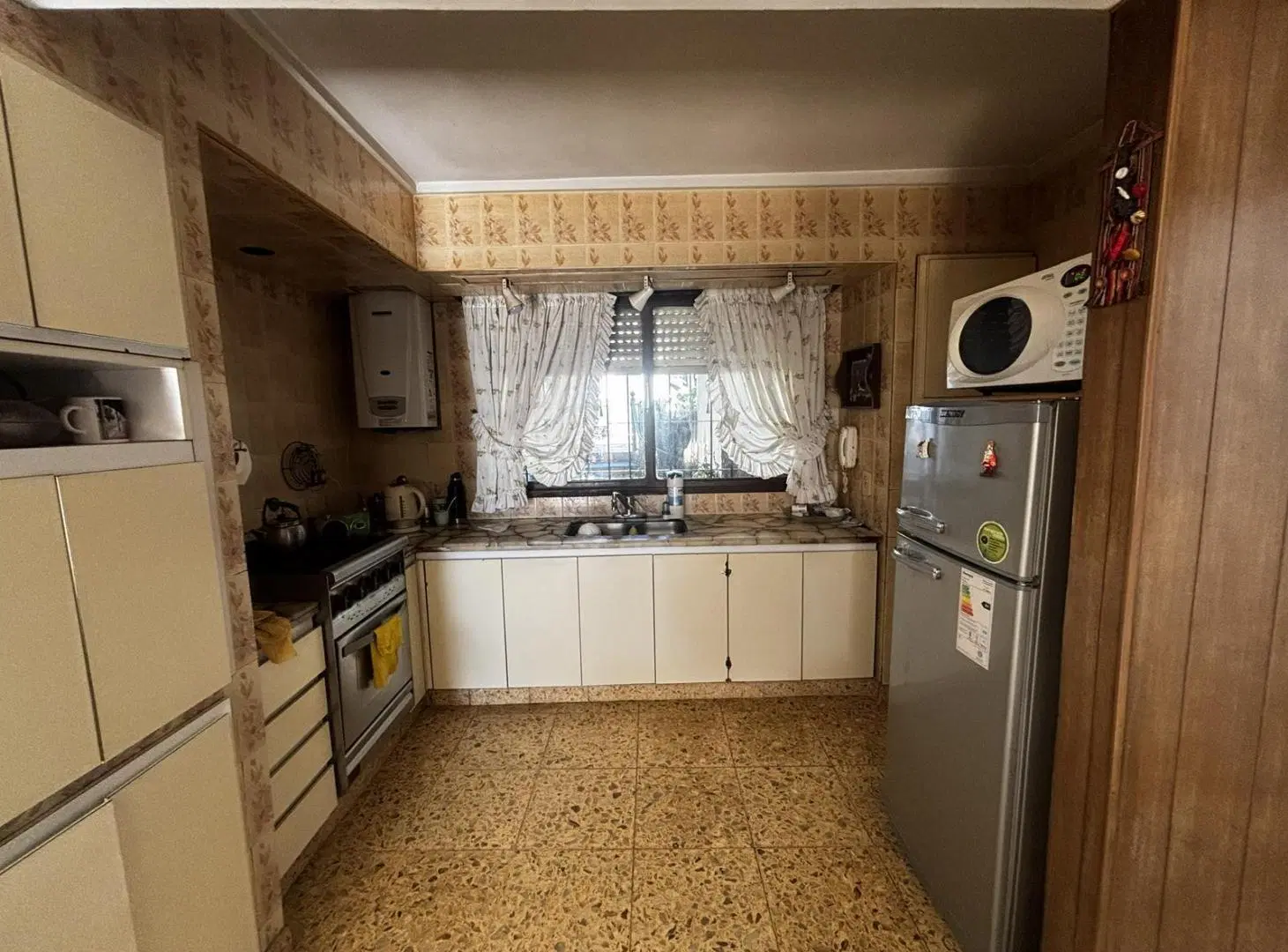 VENTA CASA 4 AMBIENTES EN VILLA CRAMER BERNAL 3