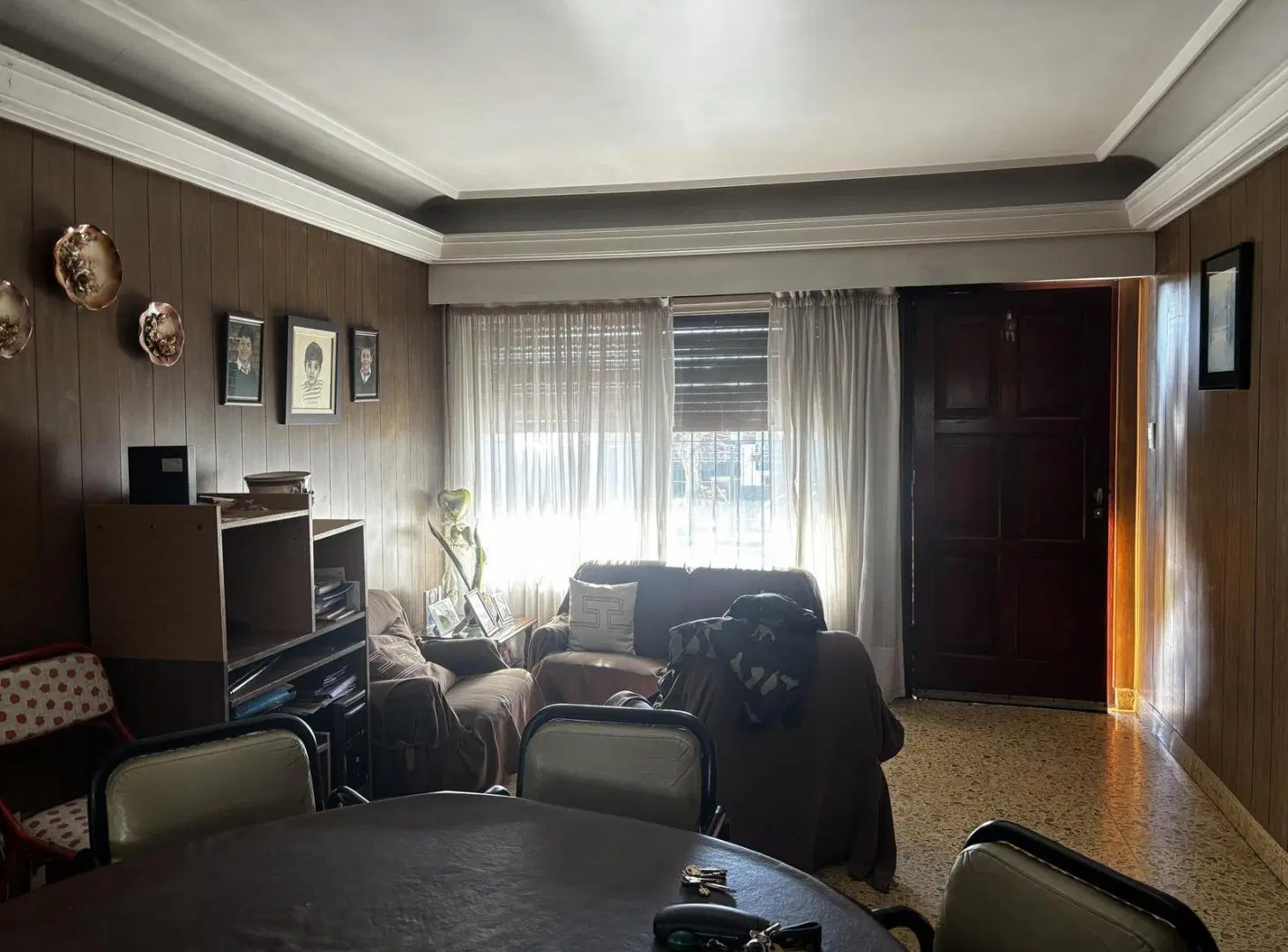 VENTA CASA 4 AMBIENTES EN VILLA CRAMER BERNAL 4