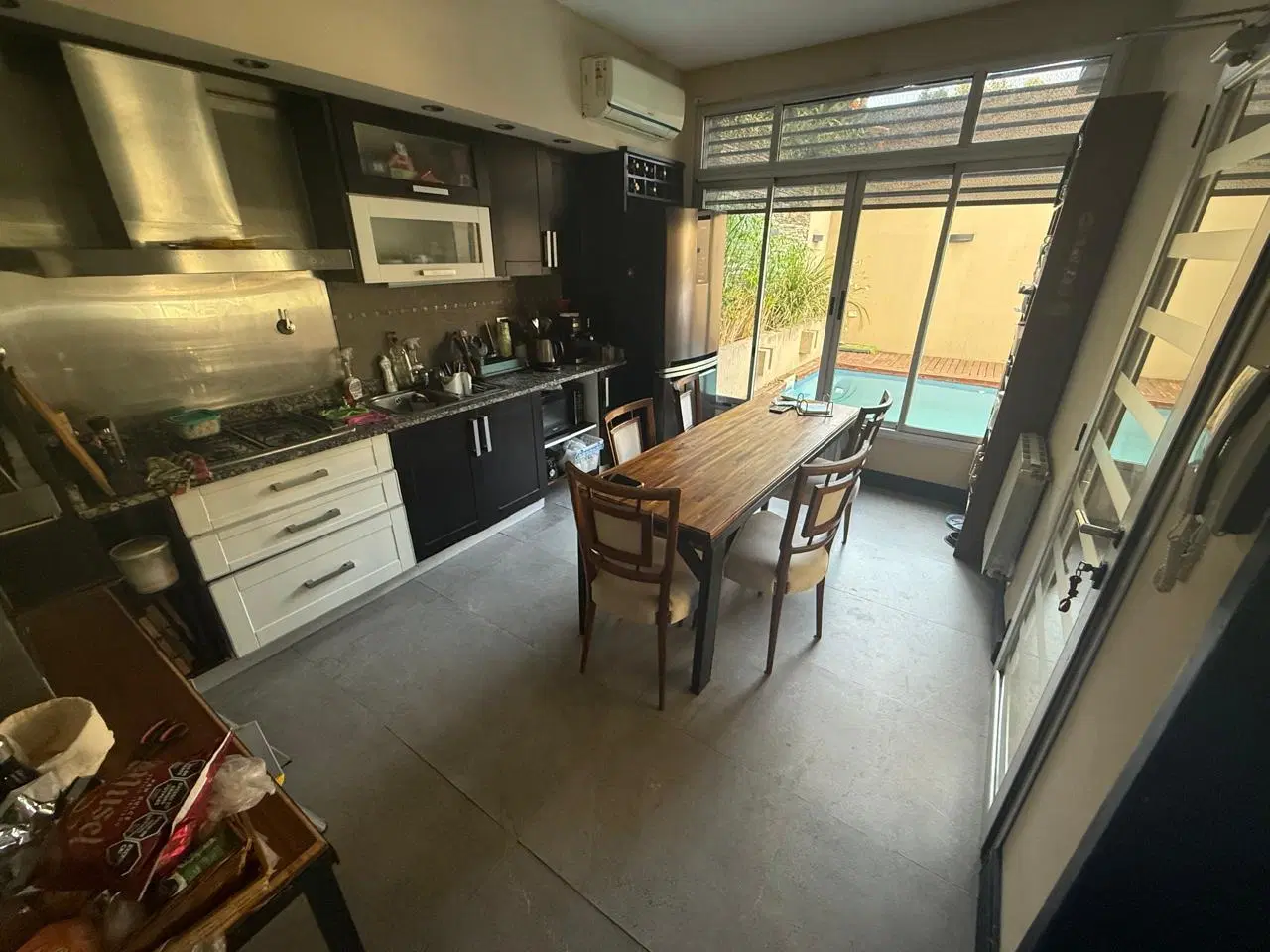 VENTA DE CASA 5 AMB EN QUILMES CON QUINCHO PILETA Y COCHERA 1