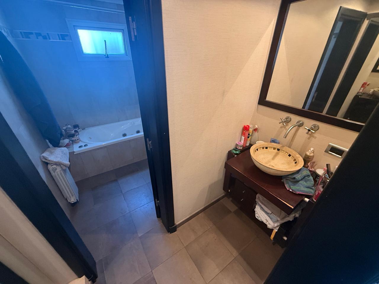 Foto de VENTA DE CASA 5 AMB EN QUILMES CON QUINCHO PILETA Y COCHERA, imagen 4