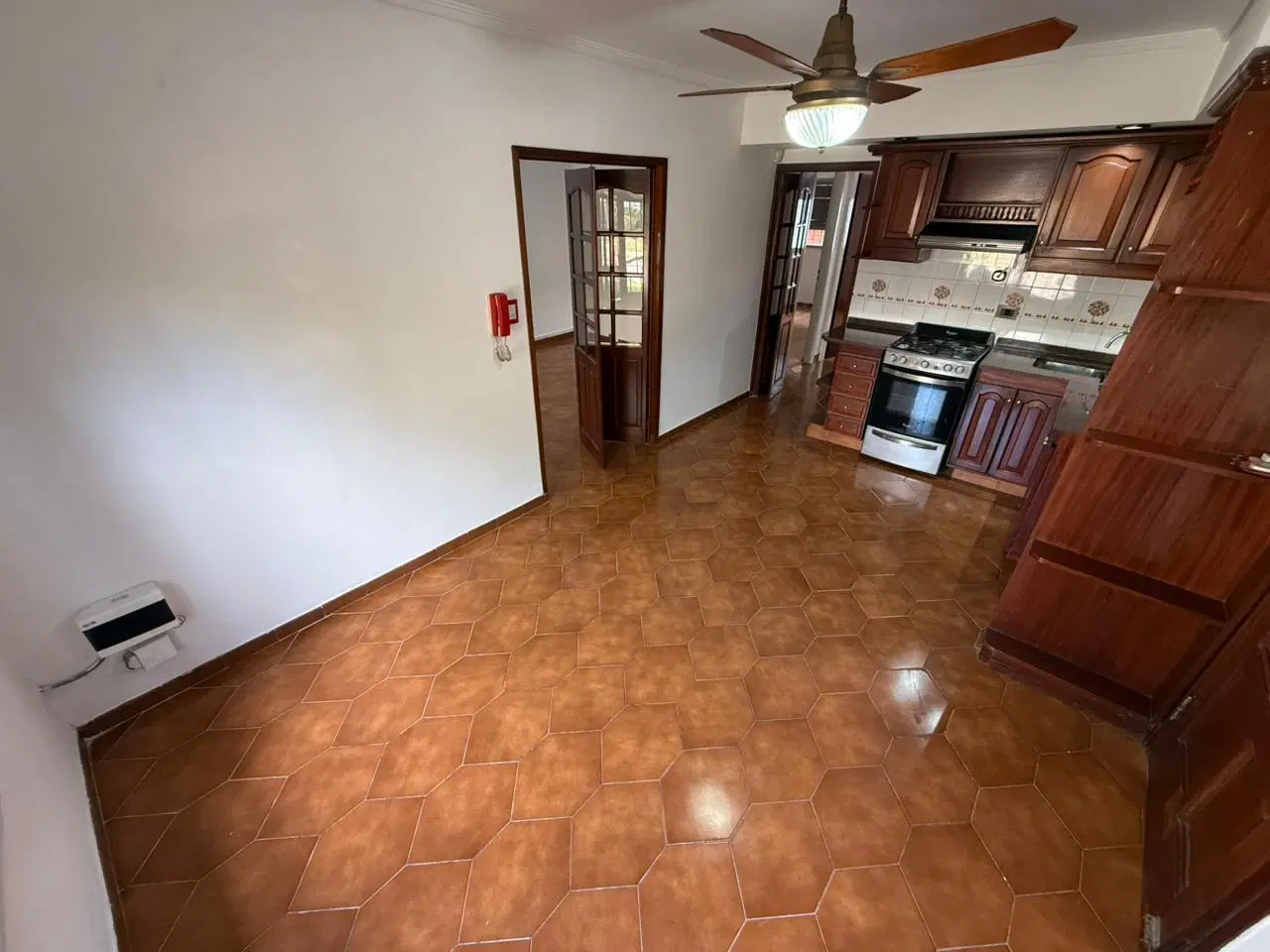 VENTA DE CASA 3 AMBIENTES EN QUILMES OESTE, BARRIO COOPERARIOS 2