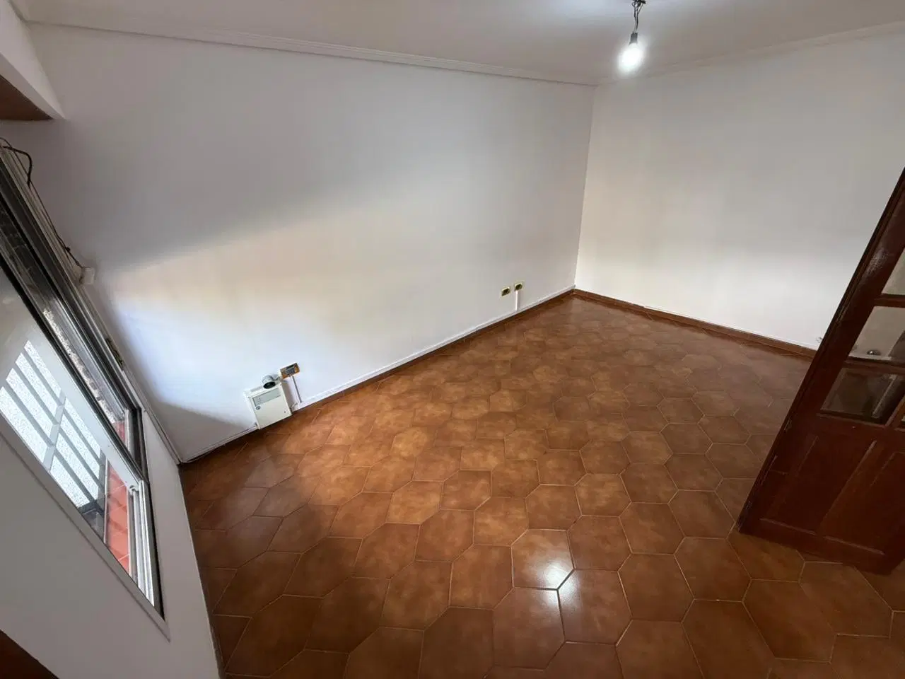 VENTA DE CASA 3 AMBIENTES EN QUILMES OESTE, BARRIO COOPERARIOS 4