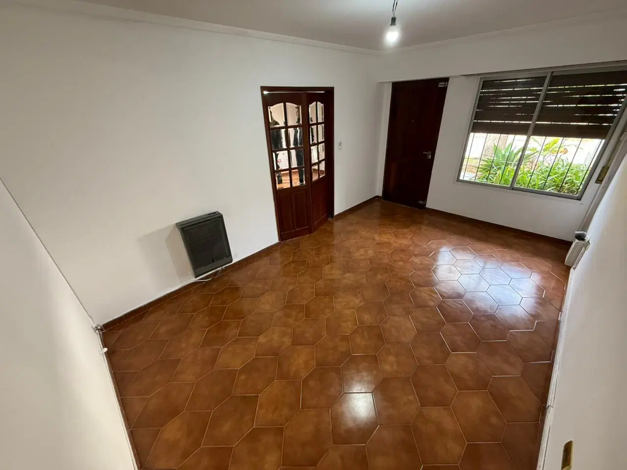 VENTA DE CASA 3 AMBIENTES EN QUILMES OESTE, BARRIO COOPERARIOS 1
