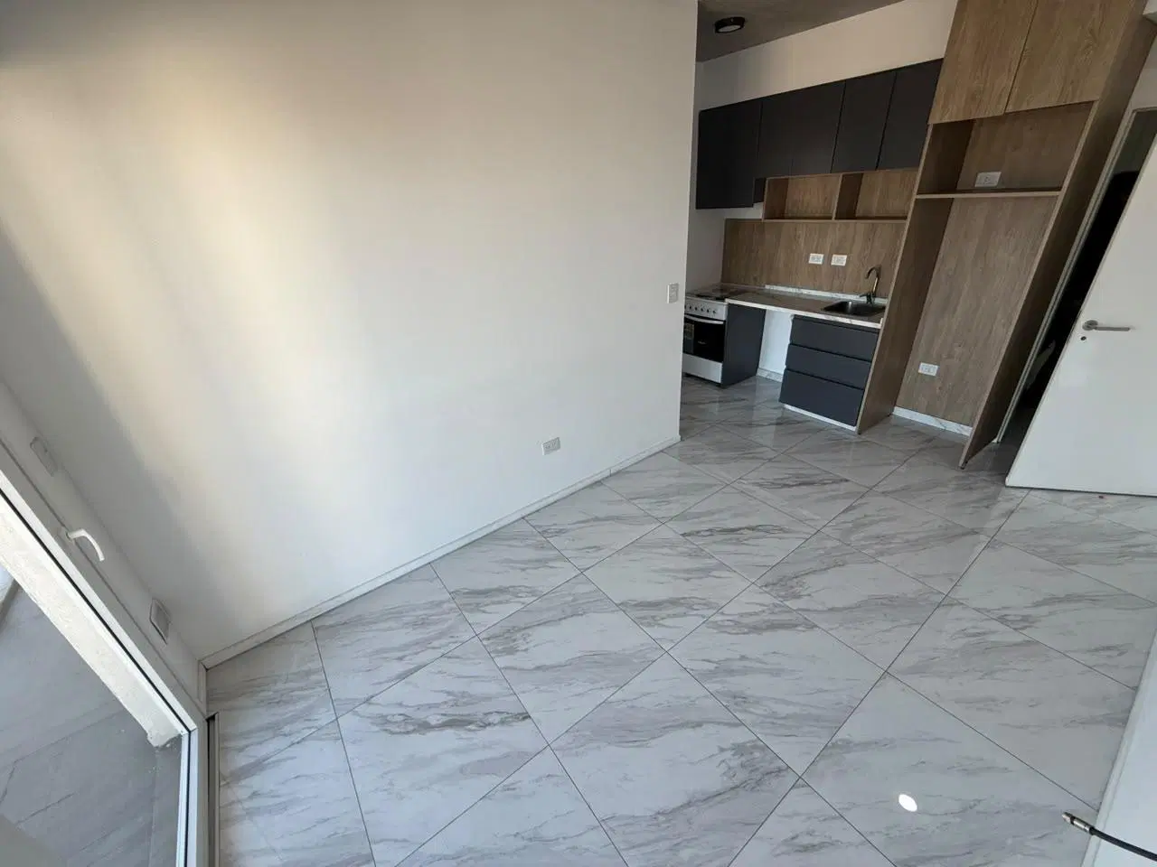 ALQUILER DEPARTAMENTO 2 AMBIENTES CON PILETA EN WILDE 5