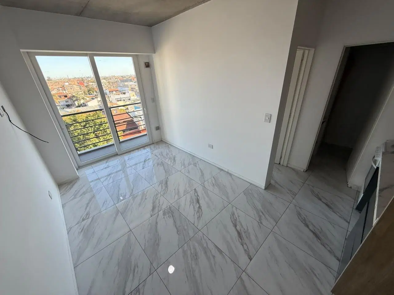 ALQUILER DEPARTAMENTO 2 AMBIENTES CON PILETA EN WILDE 3