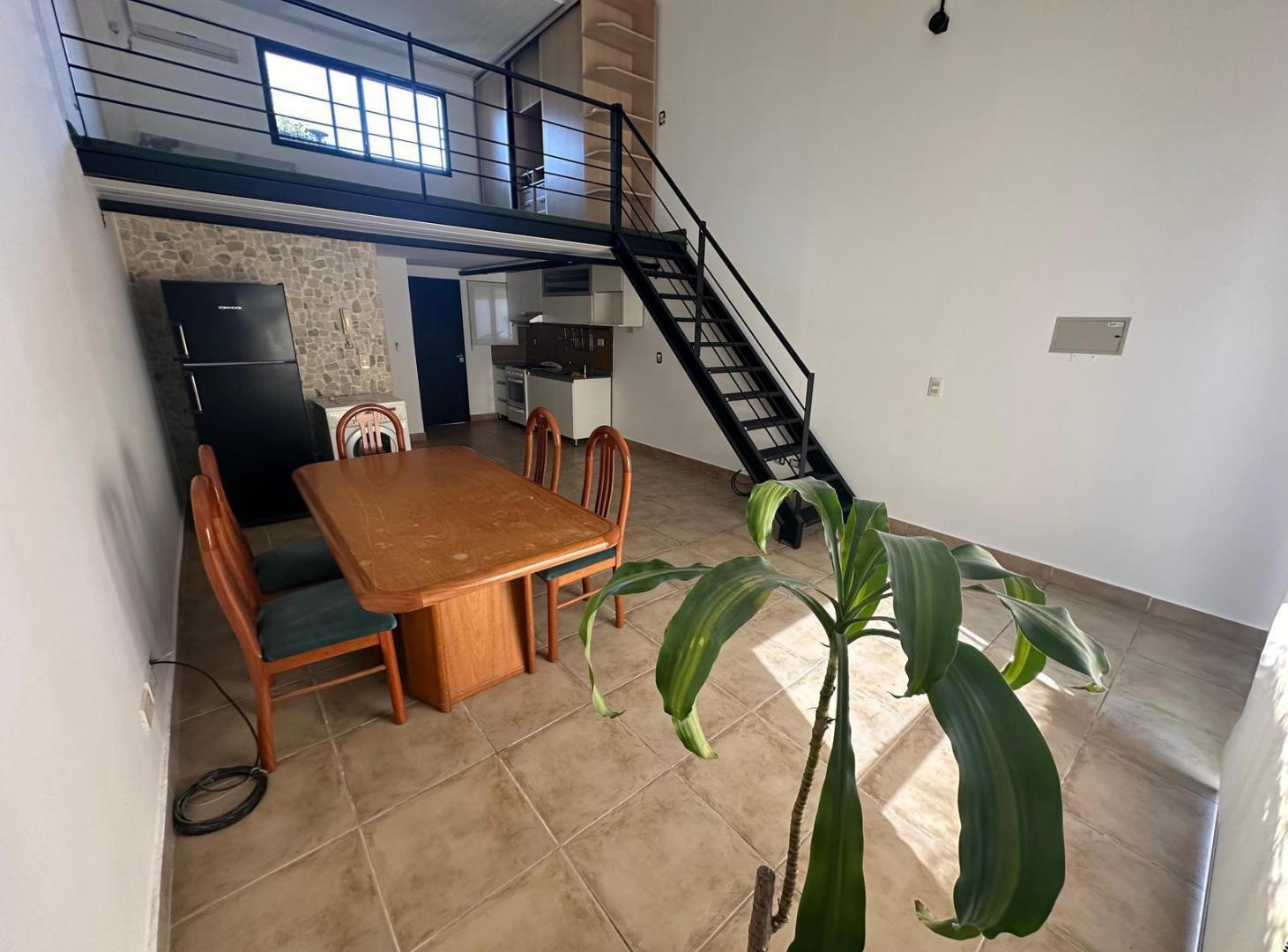Foto de ALQUILER DEPARTAMENTO 2 AMBIENTES TIPO LOFT EN QUILMES CON COCHERA Y SIN EXPENSAS, imagen 2