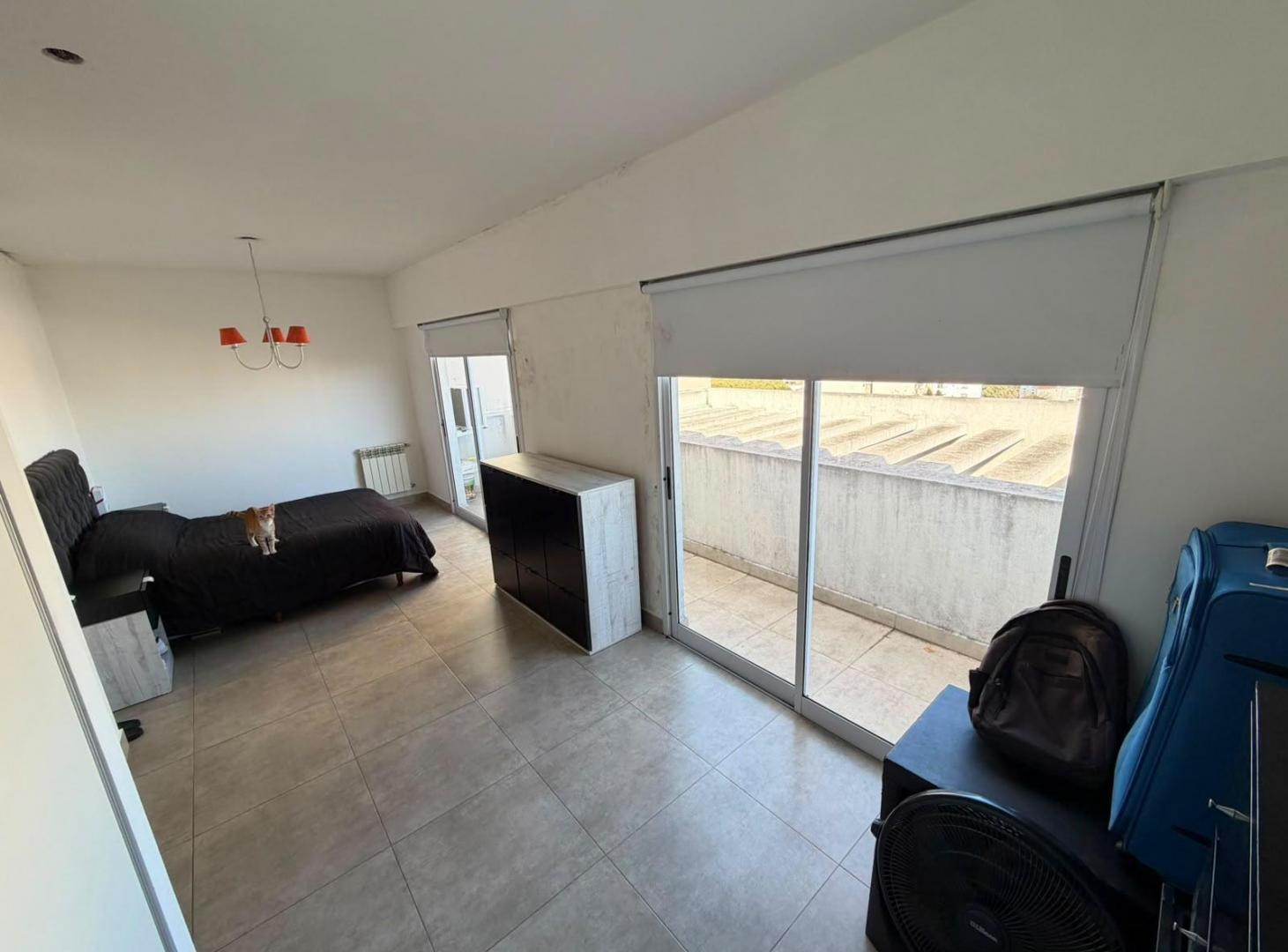 Foto de Venta de departamento 3 ambientes con cochera en La Plata, imagen 2