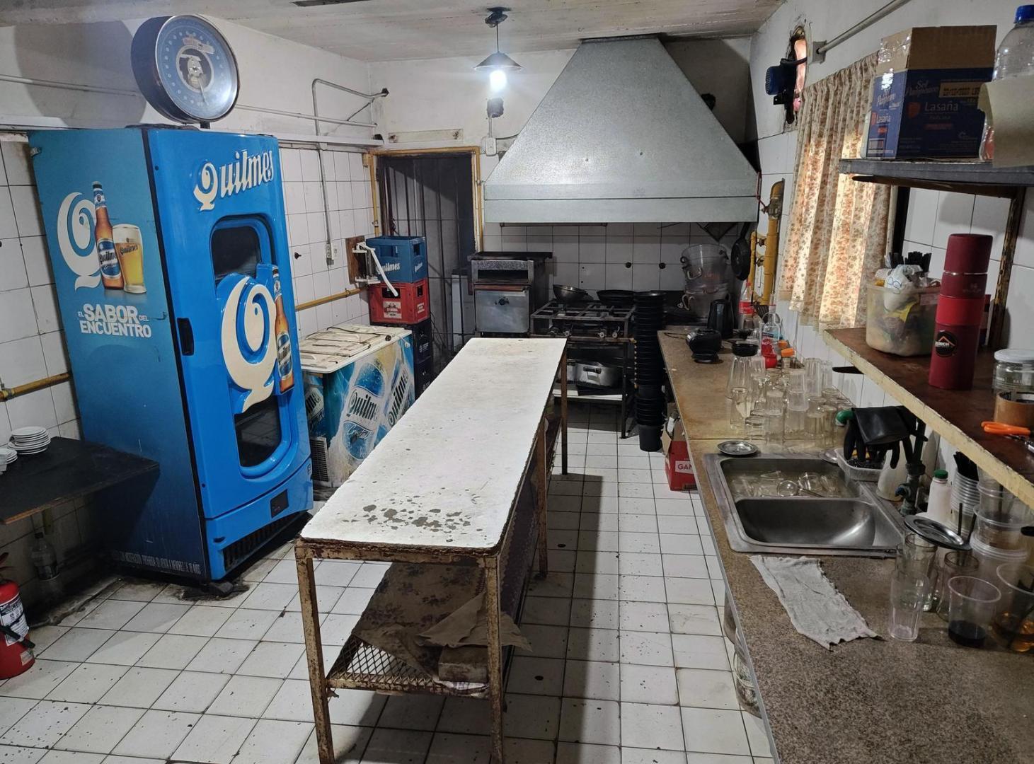 Foto de VENTA LOCAL GASTRONOMICO HABILITADO EN EZPELETA OESTE SOBRE DE, imagen 5