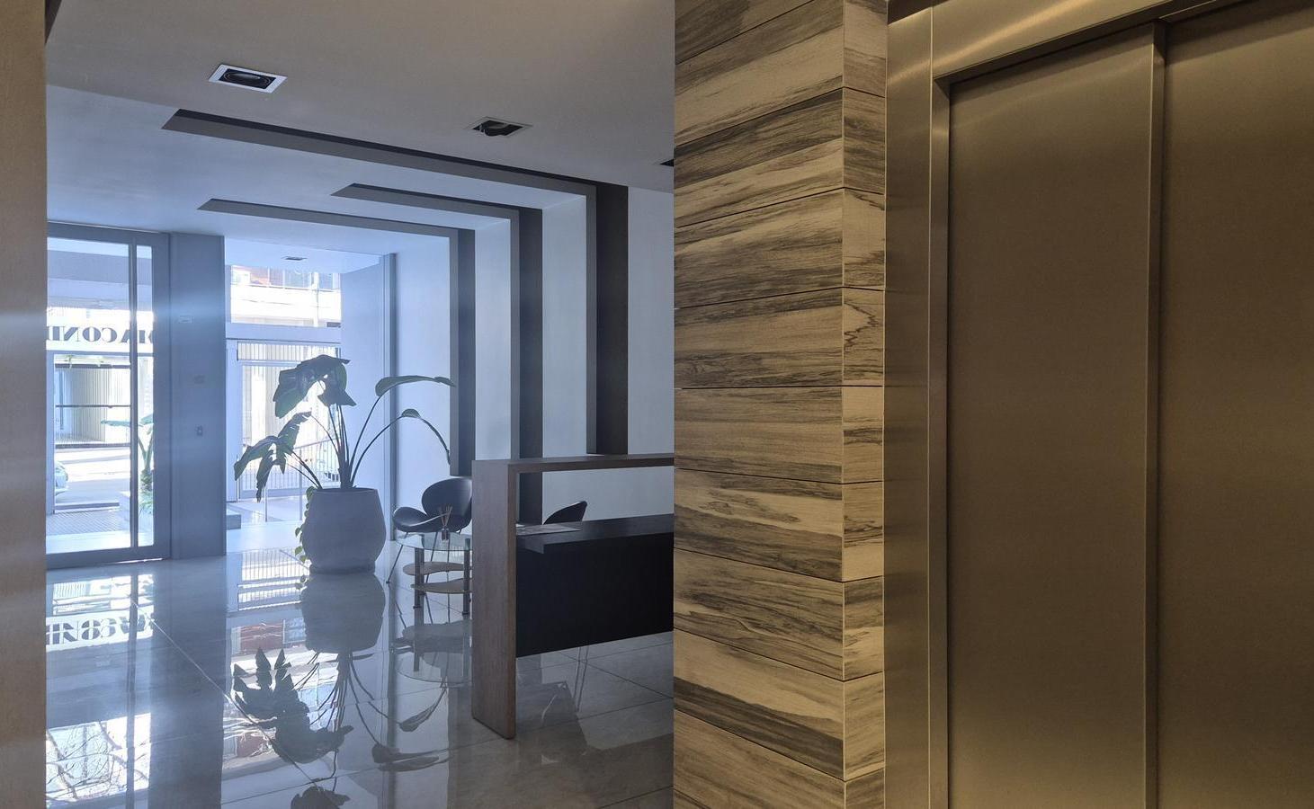 Foto de VENTA DEPARTAMENTO 2 AMB C/COCHERA QUILMES CENTRO, imagen 2