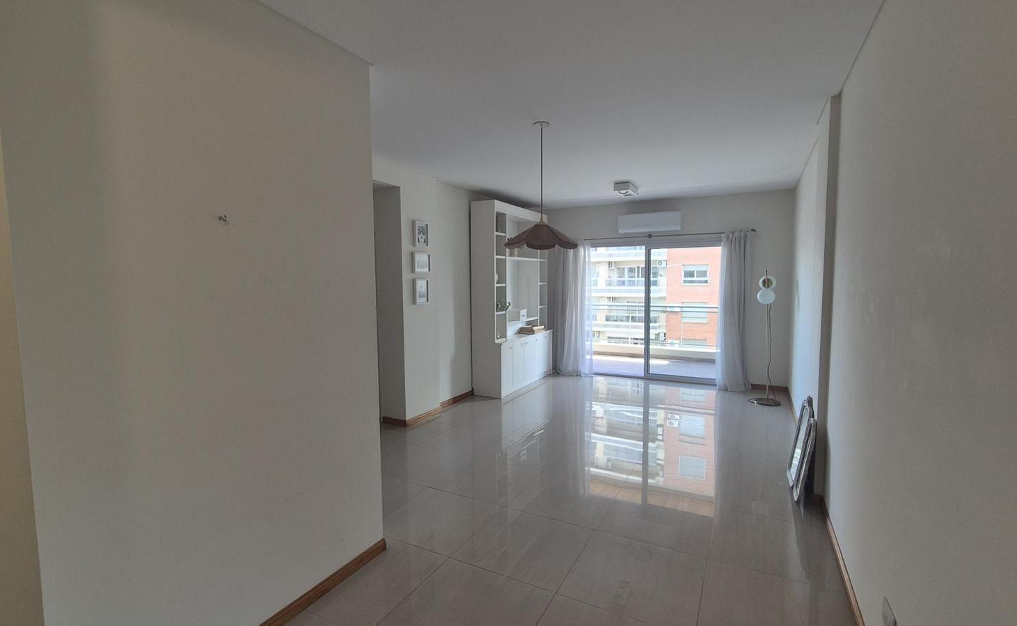 Foto de VENTA DEPARTAMENTO 2 AMB C/COCHERA QUILMES CENTRO, imagen 5