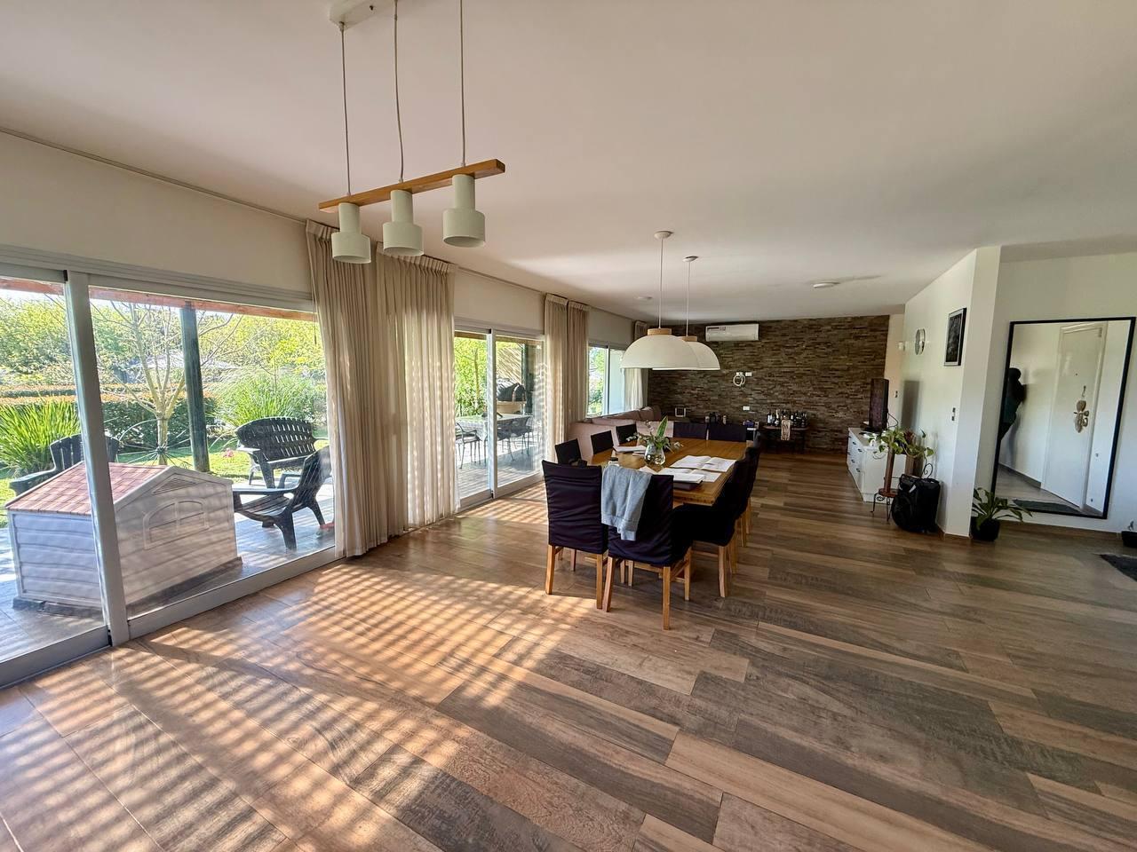 Foto de VENTA CASA - QUINTA 5 AMB. CON PILETA Y CABAÑA EN ABASTO, imagen 1