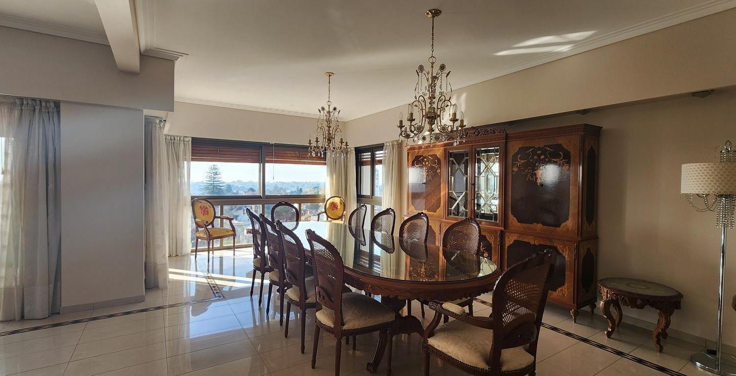 Foto de VENTA DE SEMIPISO 5 AMBIENTES CON 2 COCHERAS Y BAULERA-QUILMES CENTRO, imagen 5