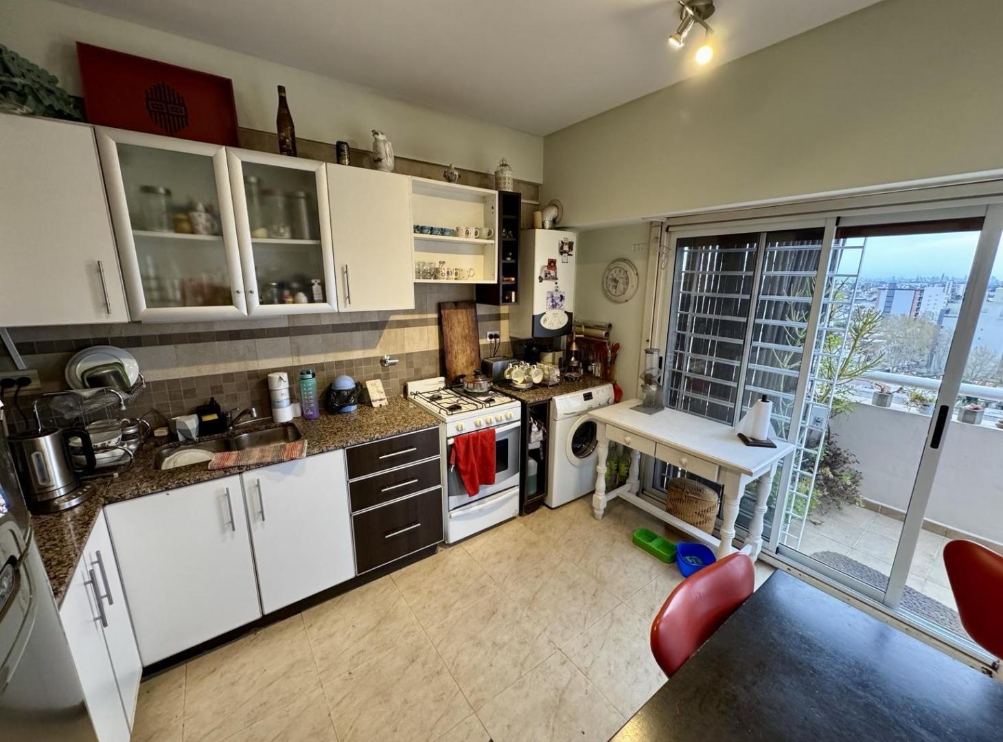 Foto de VENTA DÚPLEX 3 AMBIENTES (ZONA CONESA) – AMPLIOS BALCONES, ALTURA Y, imagen 4