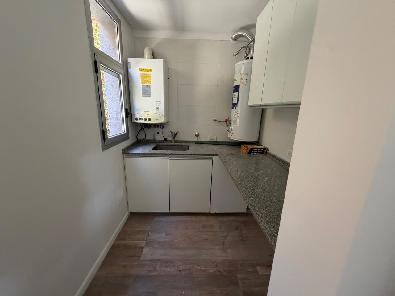Foto de Casa en alquier 5 ambientes en barrio privado Los Troncos Berazategui, imagen 2
