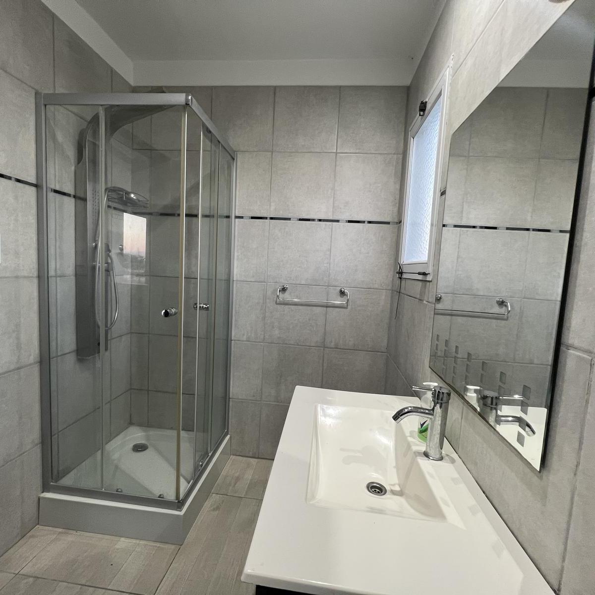 Foto de Casa en Venta de 4 ambientes en San Sebastian Apta Crédito, imagen 3