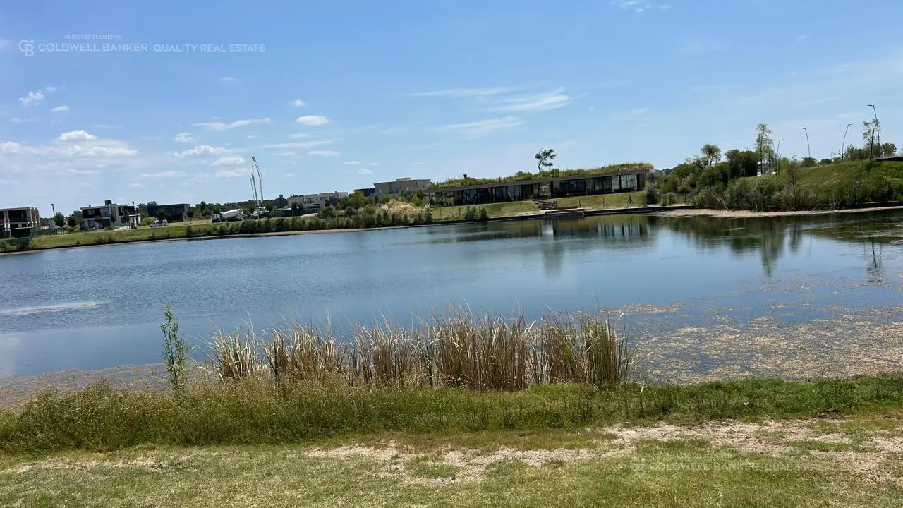 Venta de Lote en Riberas Puertos del Lago 5