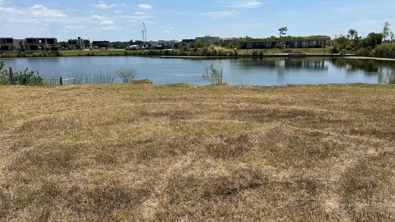 Venta de Lote en Riberas Puertos del Lago 2