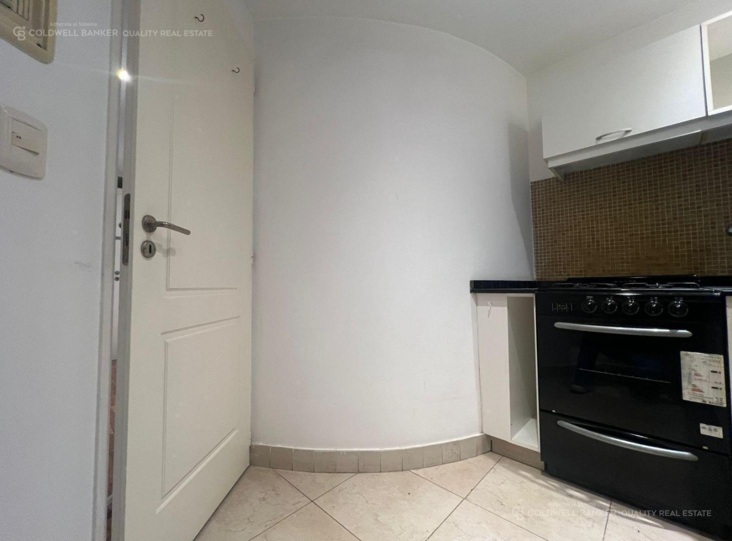 Foto de DEPTO | 3 AMBIENTES | PISCINA | SEGURIDAD 24 HS | COCHERA | OLIVOS, imagen 3
